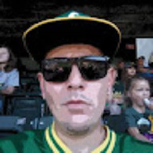 Meet your Posher, Chris